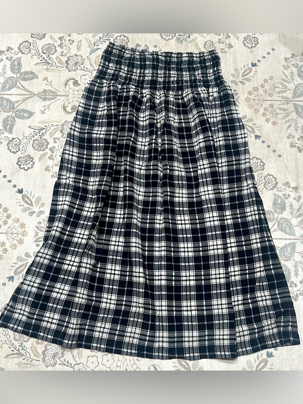Madewell Smocked-Waist Maxi Skirt in Plaid Black / White Size Small - Picture 9 of 12